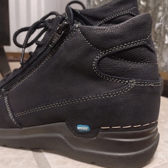 Women's Wolky sneaker booties 8 - Picture 3 of 14